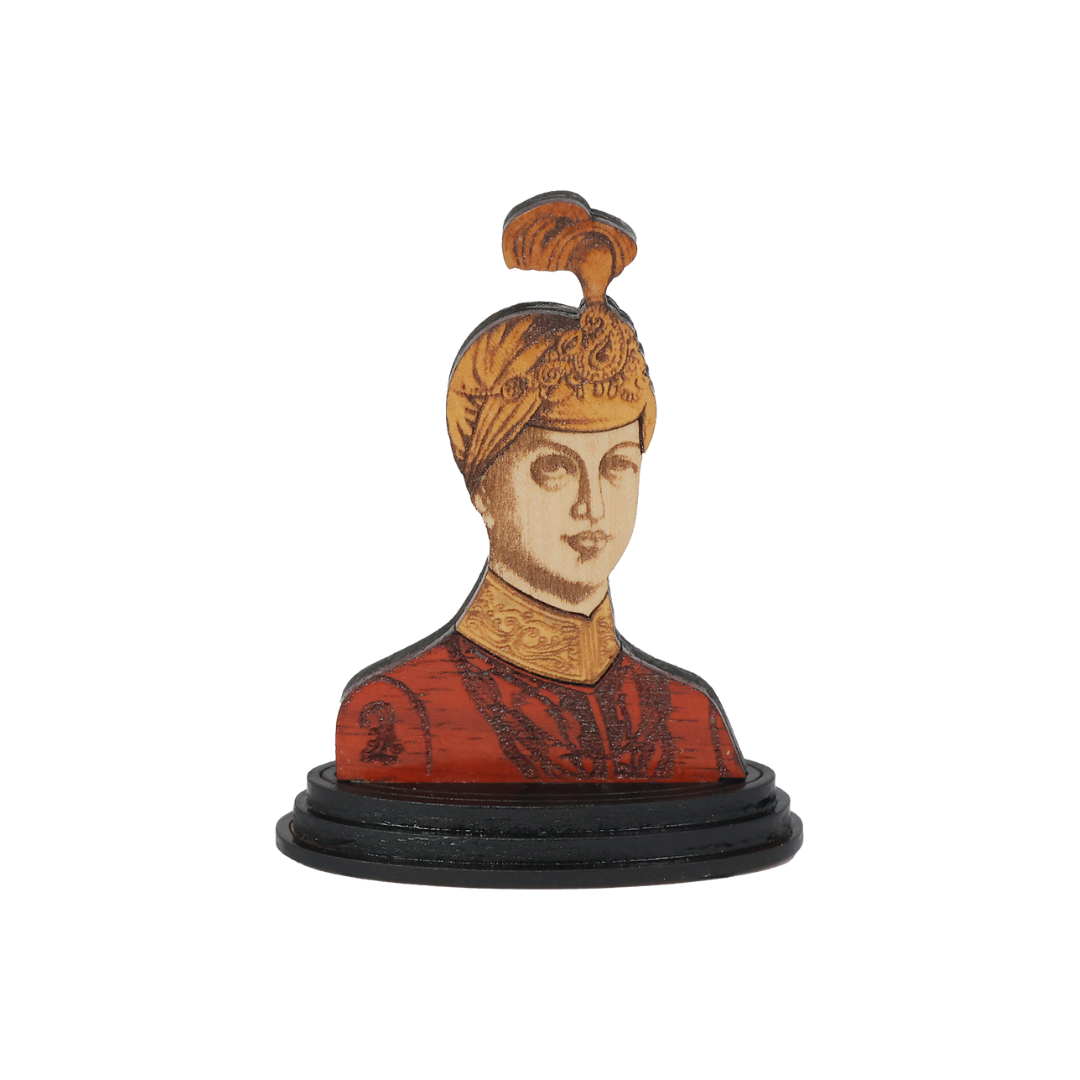 Wooden Spiritual Car Dashboard Stand Guru Harkrishan Singh Ji