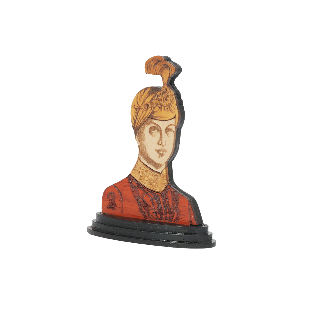 Wooden Spiritual Car Dashboard Stand Guru Harkrishan Singh Ji